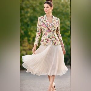 Tag L Fits S/M Vintage 90s dm bm Vanilla Floral Tailored Blazer |